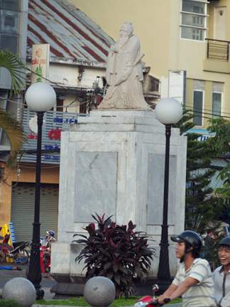 201112a/HCMC_09.jpg