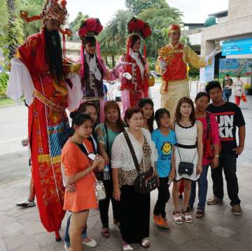 201302a/Palawan_Beach_05a.jpg