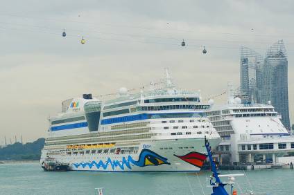 201302a/Sentosa_Boardwalk_01.jpg